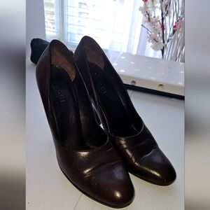 Gucci Brown Pump
